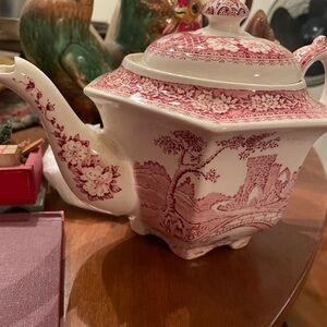 Vintage Sadler Red and White Ceramic Teapot Art